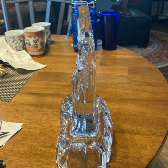 Mikasa crystal manger scene with baby Jesus, Mary and Joseph. Beautiful like new - Picture 7 of 8